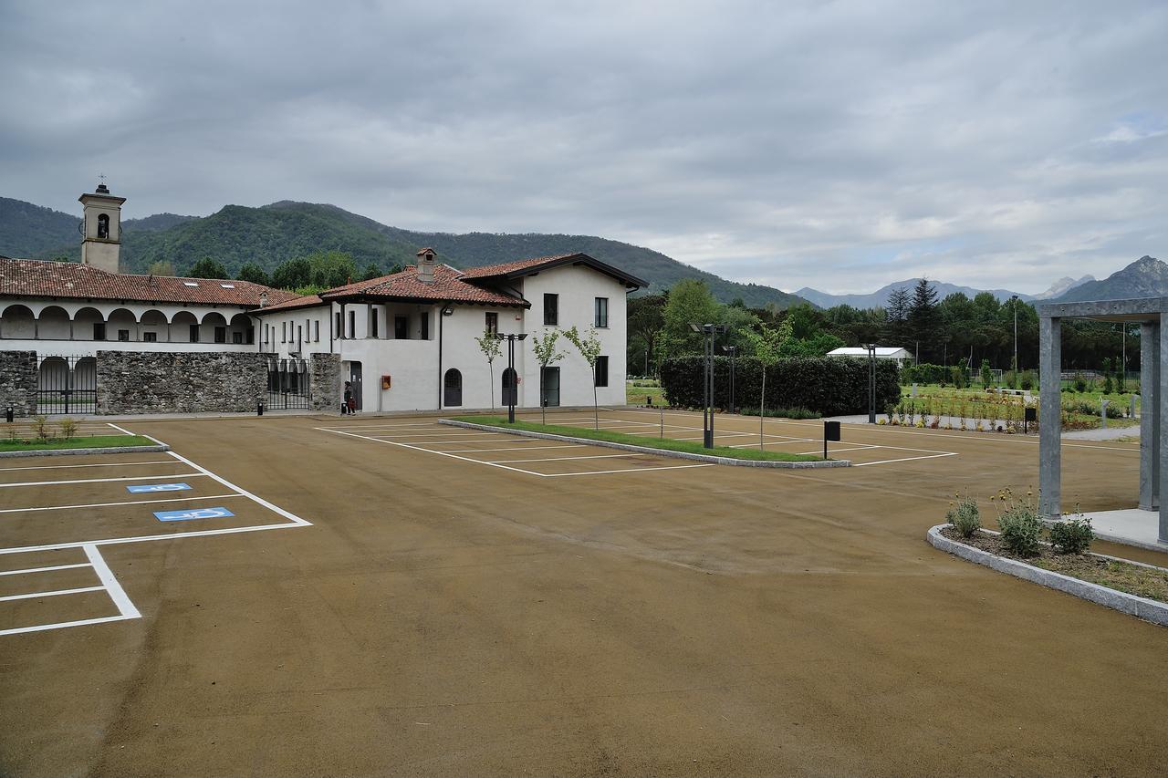 Hotel Monastero Del Lavello Калольциокорте Экстерьер фото